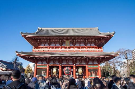 浅草寺の初詣の混雑